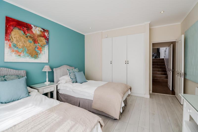 To Let 4 Bedroom Property for Rent in Pinnacle Point Golf Estate Western Cape